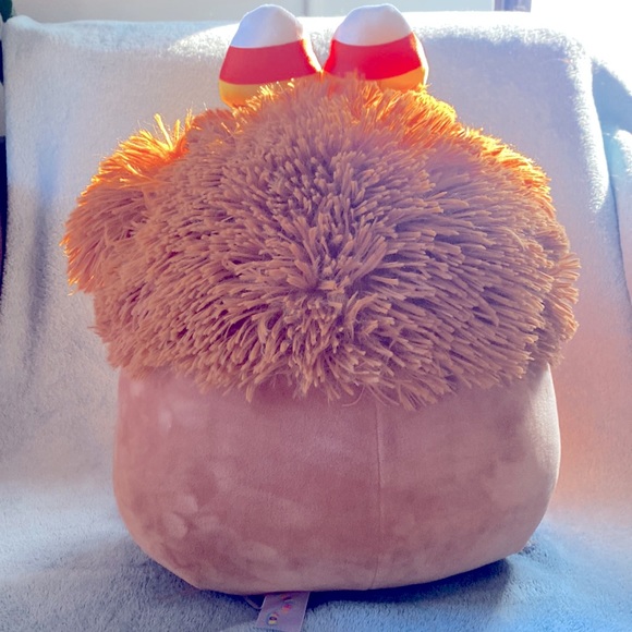 SquishMellows “ Benny” Halloween edition 12” - Picture 6 of 7